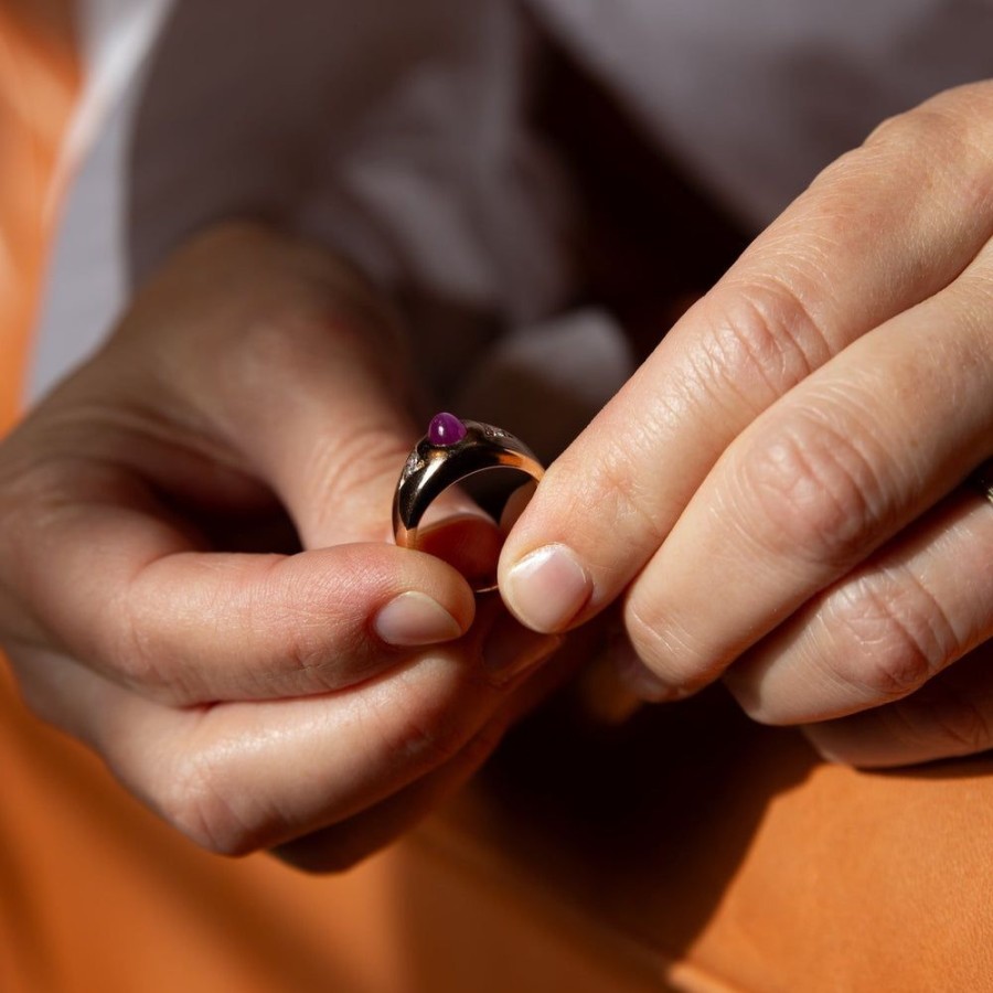 Estate Sarah Hendler Rings | 14K Gold Ruby And Diamond Signet